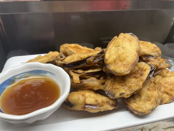 茄盒(时间慢) / Crispy Eggplant Stuffed W/ Minced Pork (Take a Long Time)